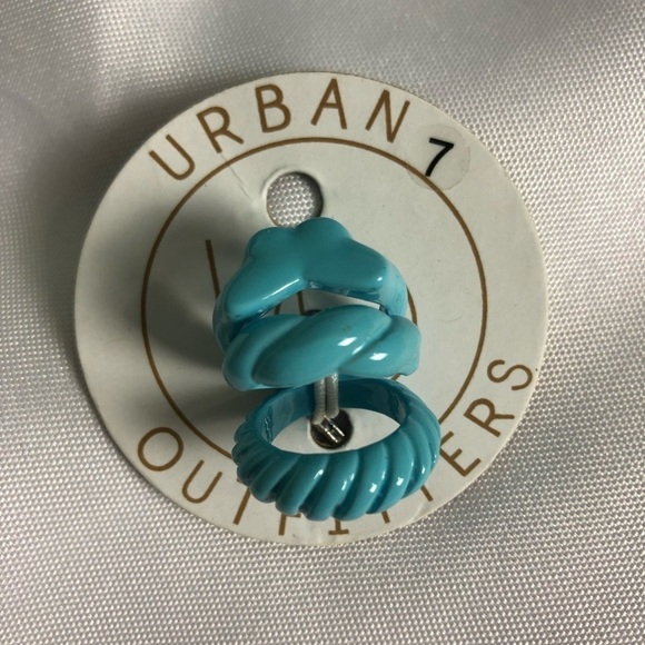 🤎 7 🤎 NWT UO Rings Jewelry Turquoise Blue Heavy Lacquer Finish Butterfly - Picture 3 of 4